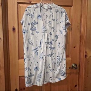 White and blue floral oversized tunic dress